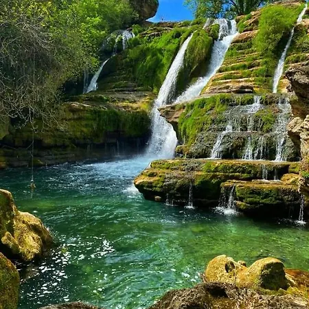 Maison Climatisee Avec Piscine Chauffee קאלביסון
