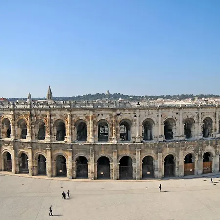 Maison Climatisee Avec Piscine Chauffee * קאלביסון